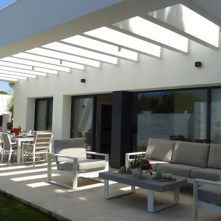 Villa Del Pinar