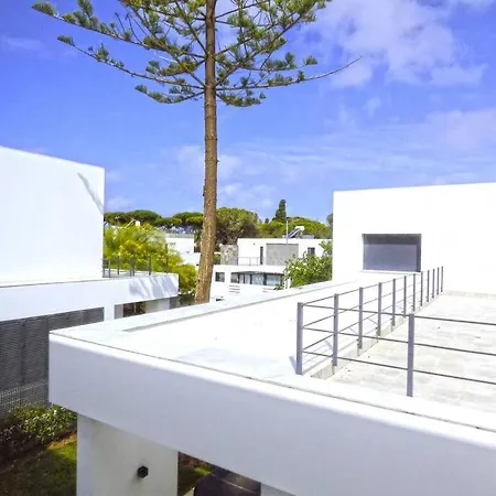 Villa Del Pinar *